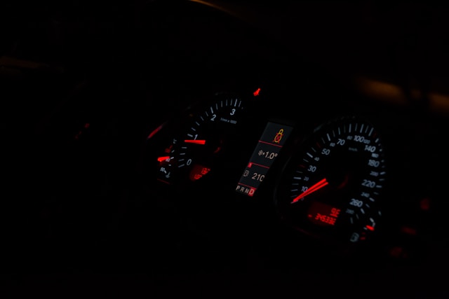 todas as luzes do painel do carro