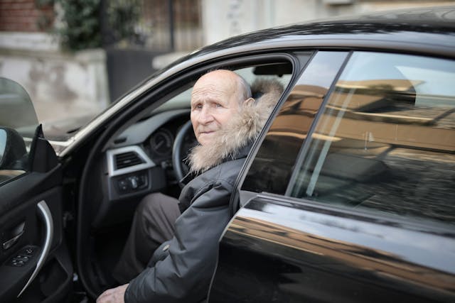 como solicitar o cartão de estacionamento para idoso pela internet