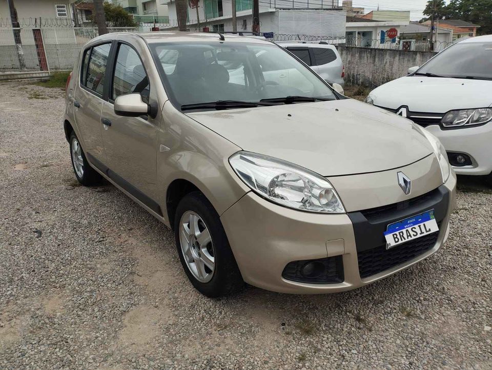 sandero é um bom carro